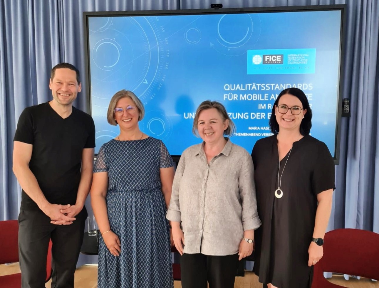 CareLeaver berichten bei JuQuest-Konferenz